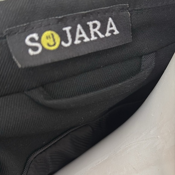 SOJARA Patch Embellished Black Blazer - Picture 4 of 5